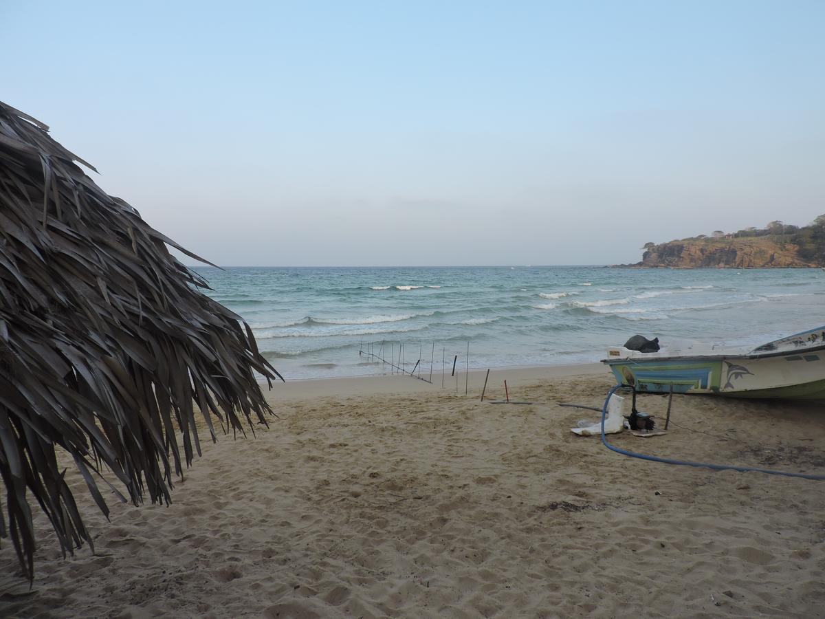 Green Park Beach Hotel Trincomalee Exterior foto